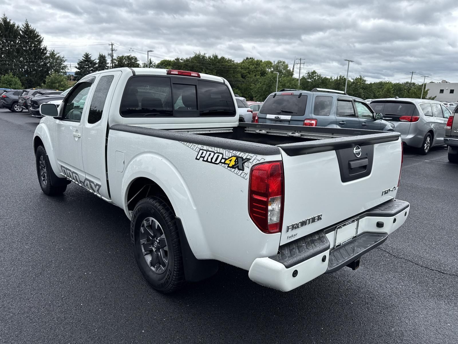 2015 Nissan Frontier 4WD King Cab Auto PRO-4X