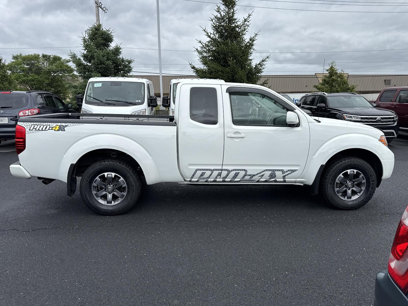 2015 Nissan Frontier 4WD King Cab Auto PRO-4X