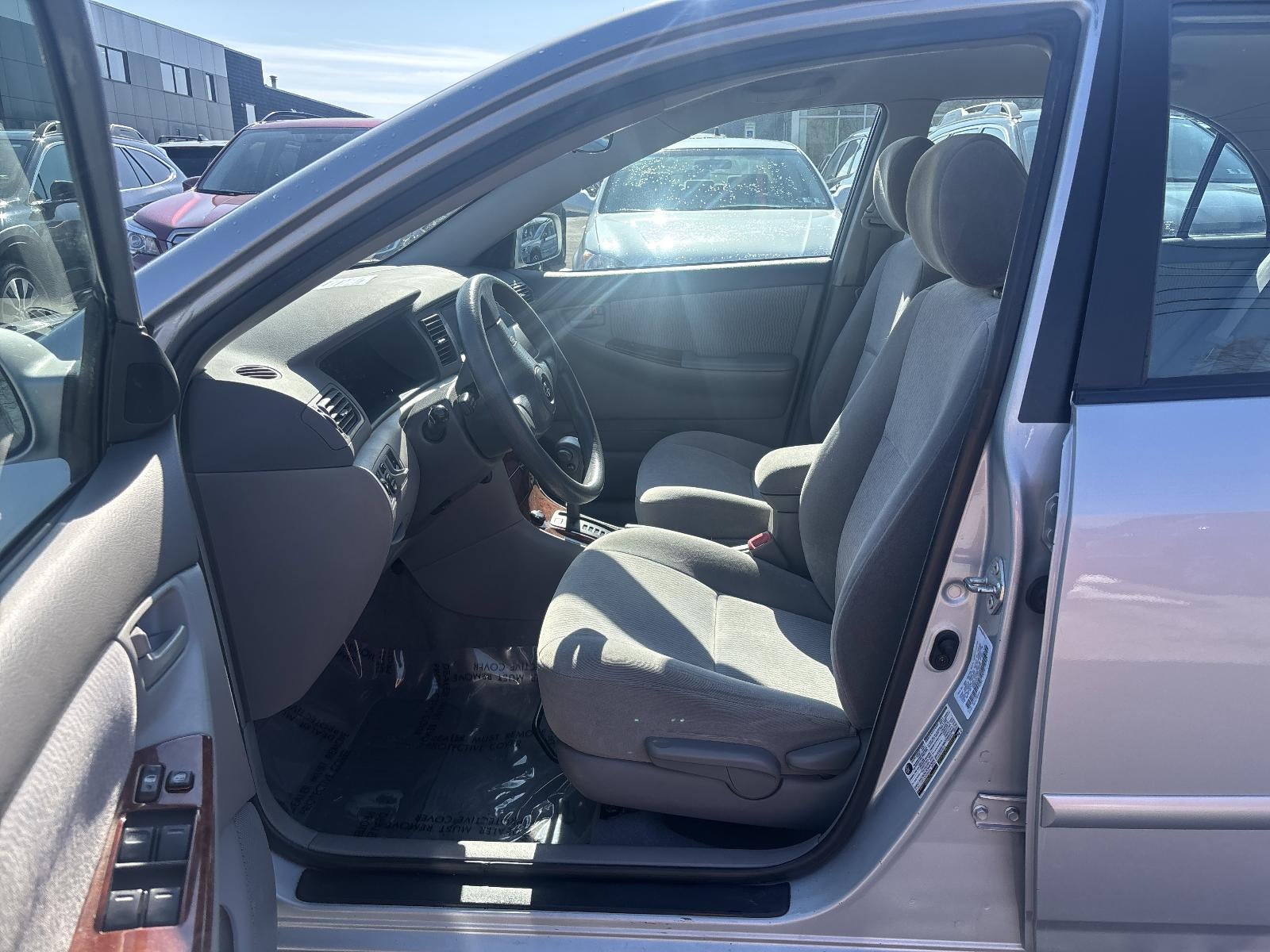 2005 Toyota Corolla LE