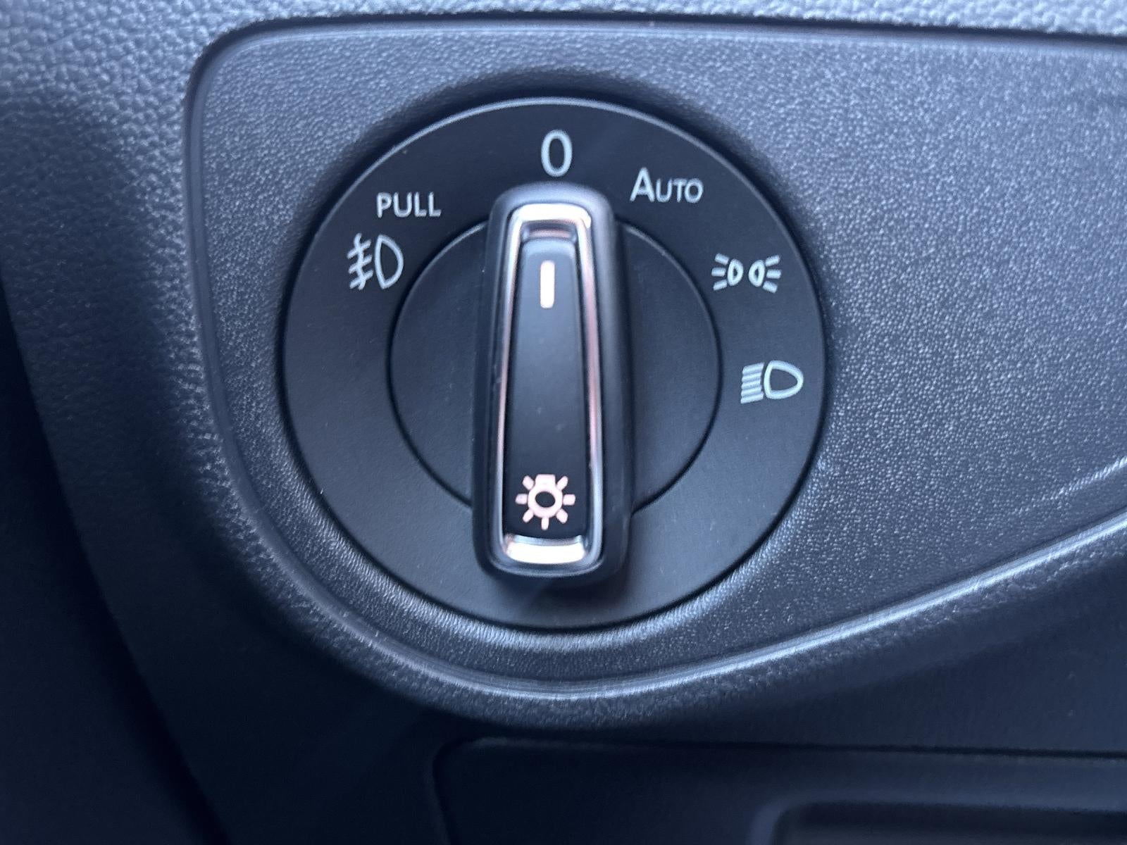 2018 Volkswagen Atlas 3.6L V6 SE w/Technology 4MOTION