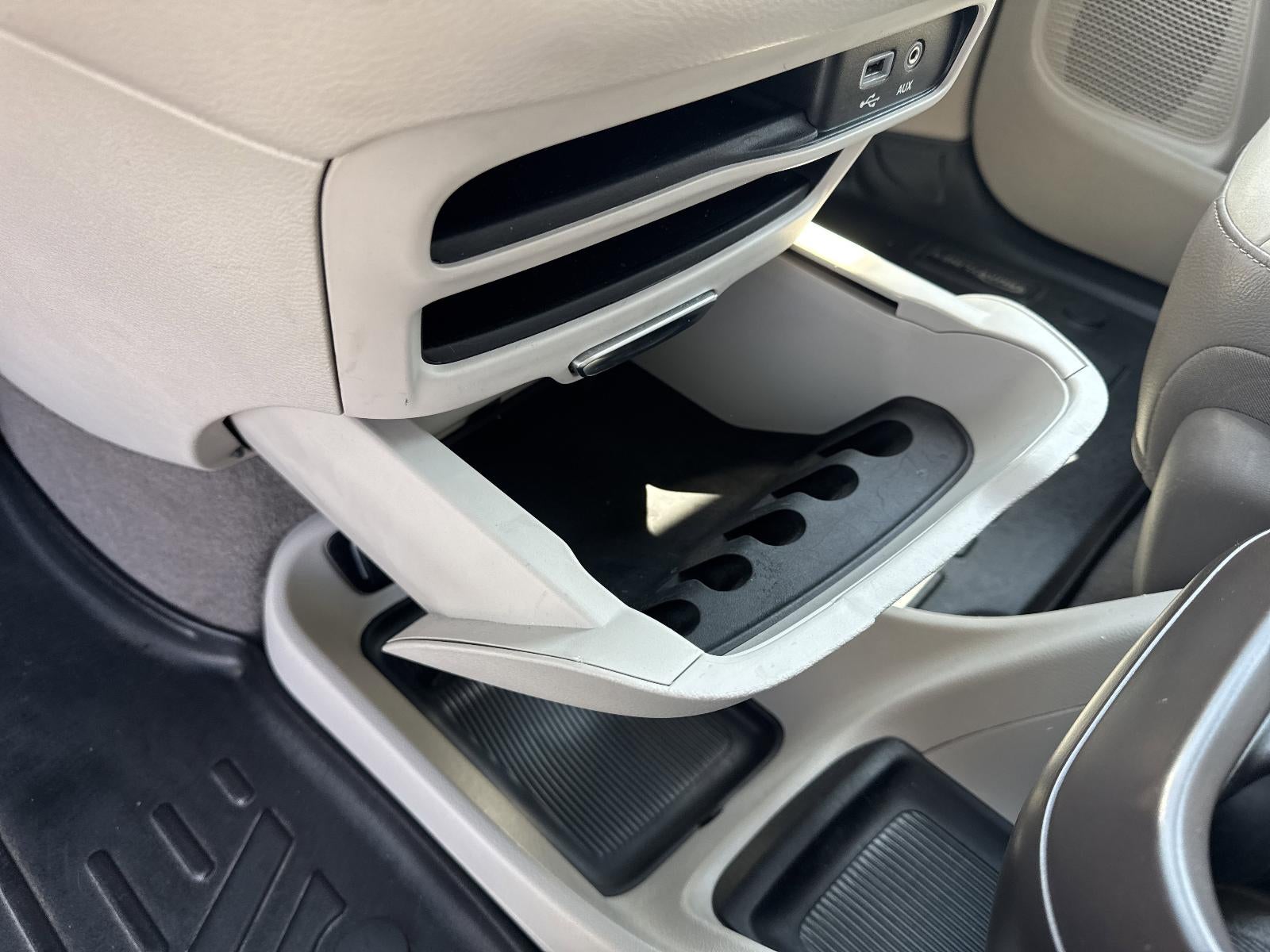 2018 Chrysler Pacifica Touring L FWD