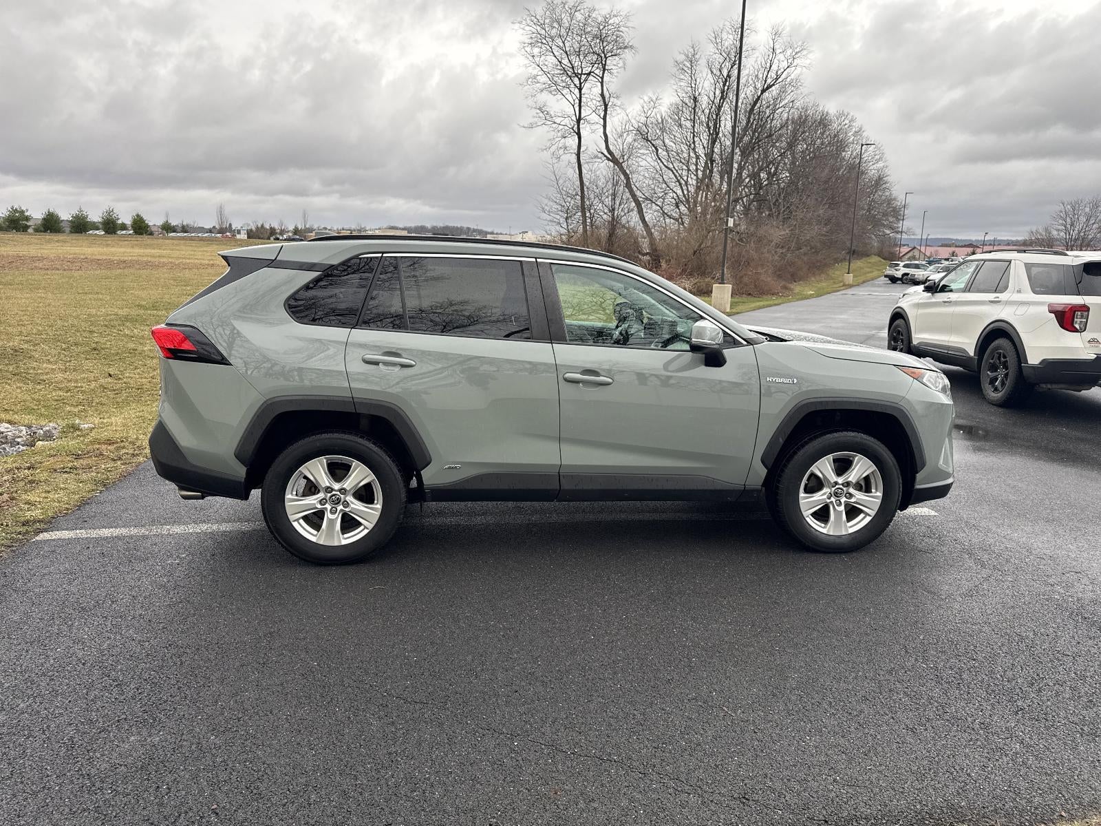 2019 Toyota RAV4 Hybrid XLE AWD (Natl)