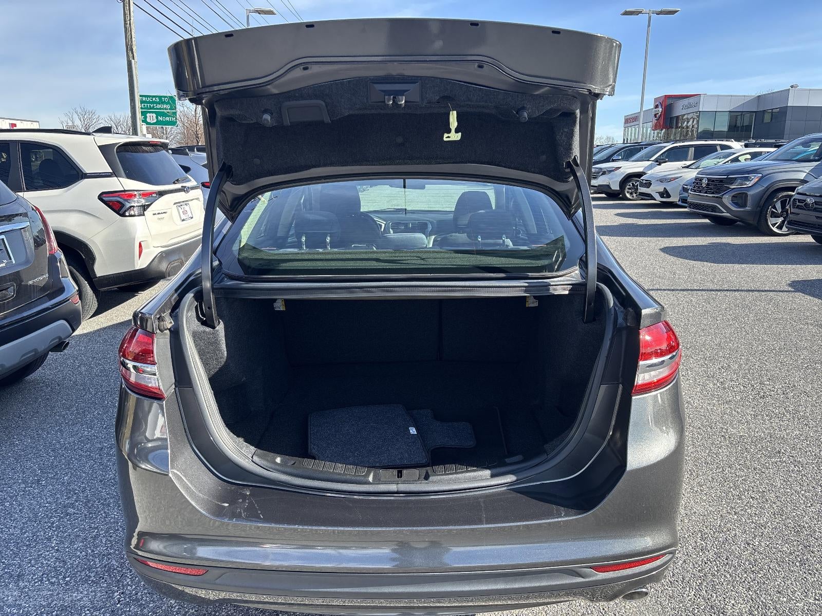 2017 Ford Fusion SE FWD