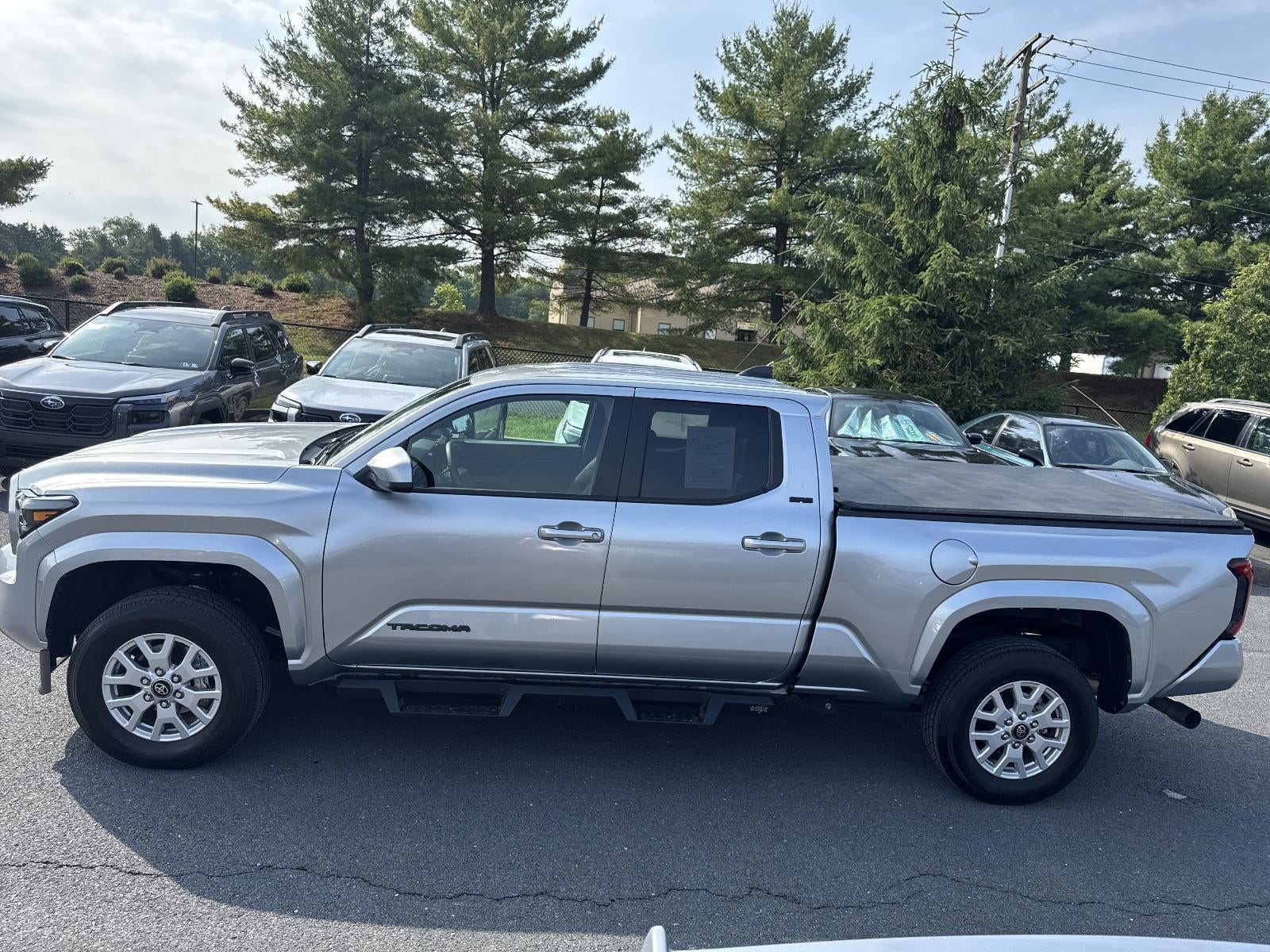 2025 Toyota Tacoma 4WD 4WD SR5 Double Cab 6' Bed AT (Natl)