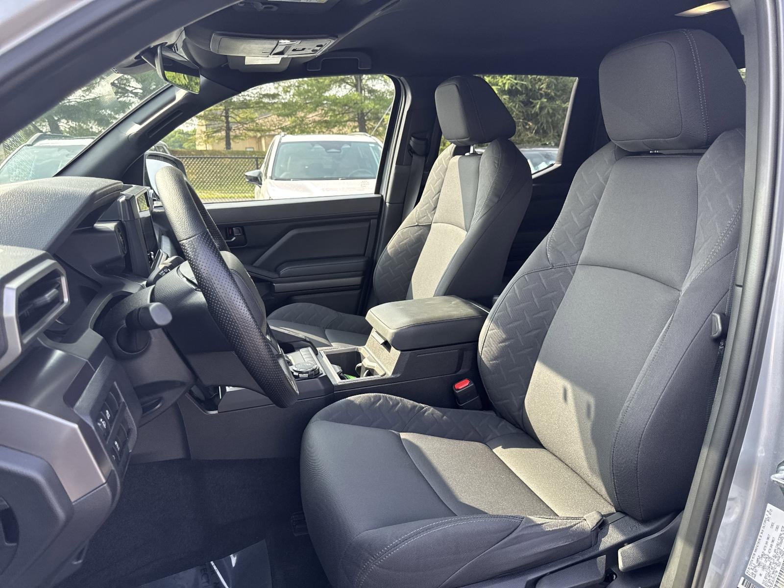 2025 Toyota Tacoma 4WD 4WD SR5 Double Cab 6' Bed AT (Natl)