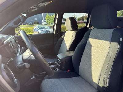 2023 Toyota Tacoma 4WD 4WD TRD Off Road Double Cab 5' Bed V6 AT (Natl)