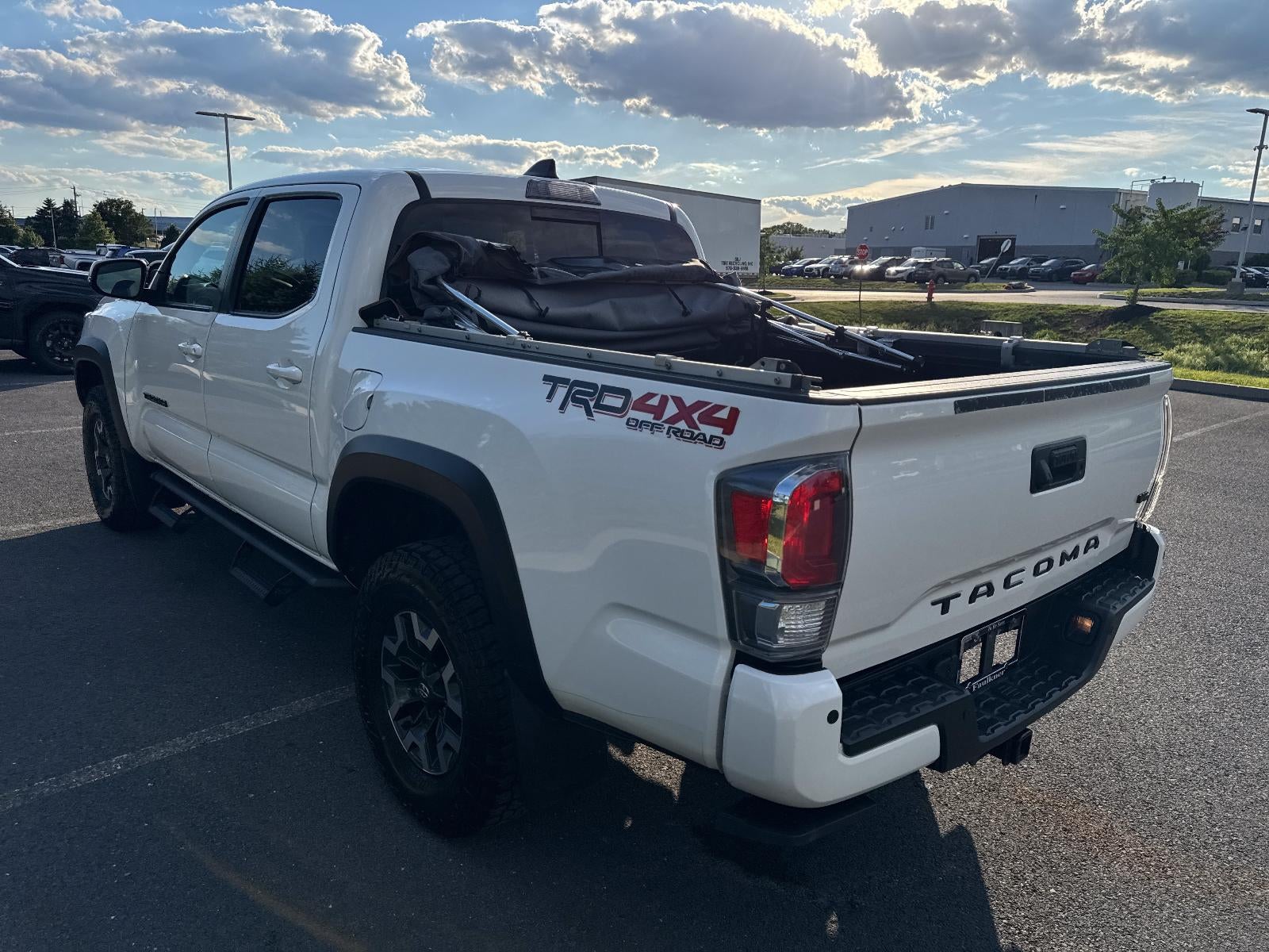 2023 Toyota Tacoma 4WD 4WD TRD Off Road Double Cab 5' Bed V6 AT (Natl)