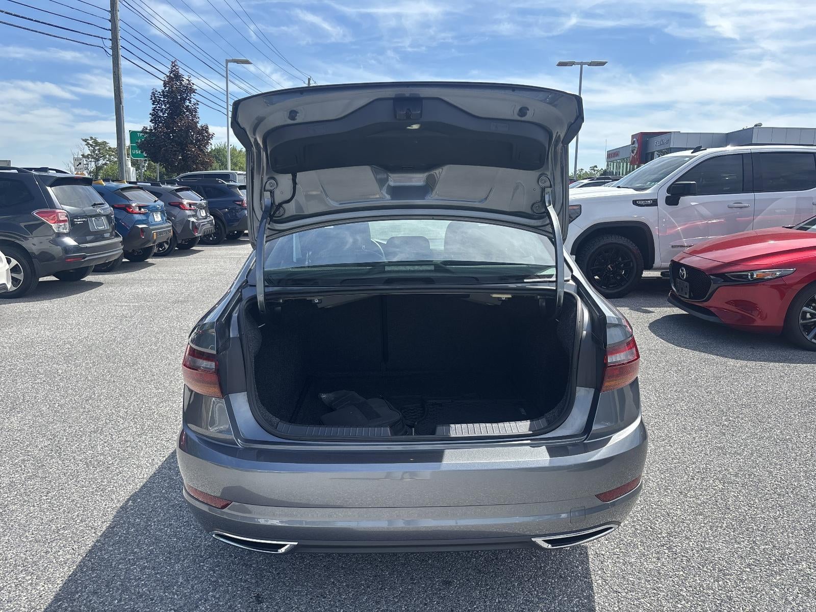 2019 Volkswagen Jetta R-Line Auto w/SULEV