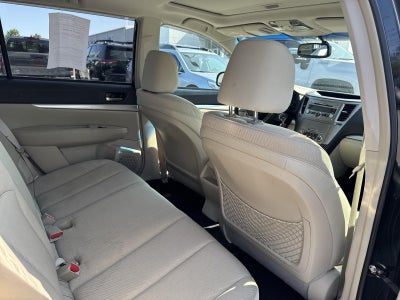 2011 Subaru Outback 2.5i Premium Automatic w/All-Weather Pkg and Power Moonroof Pkg