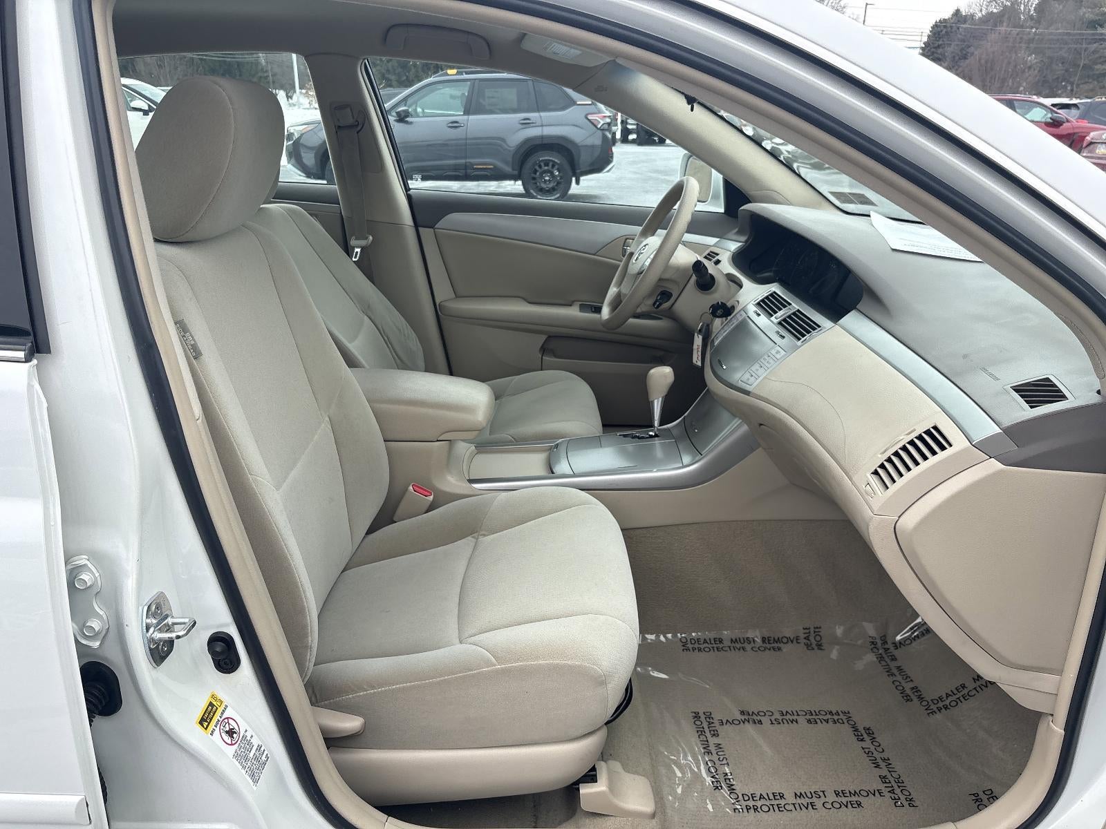 2010 Toyota Avalon 4dr Sdn XLS (Natl)