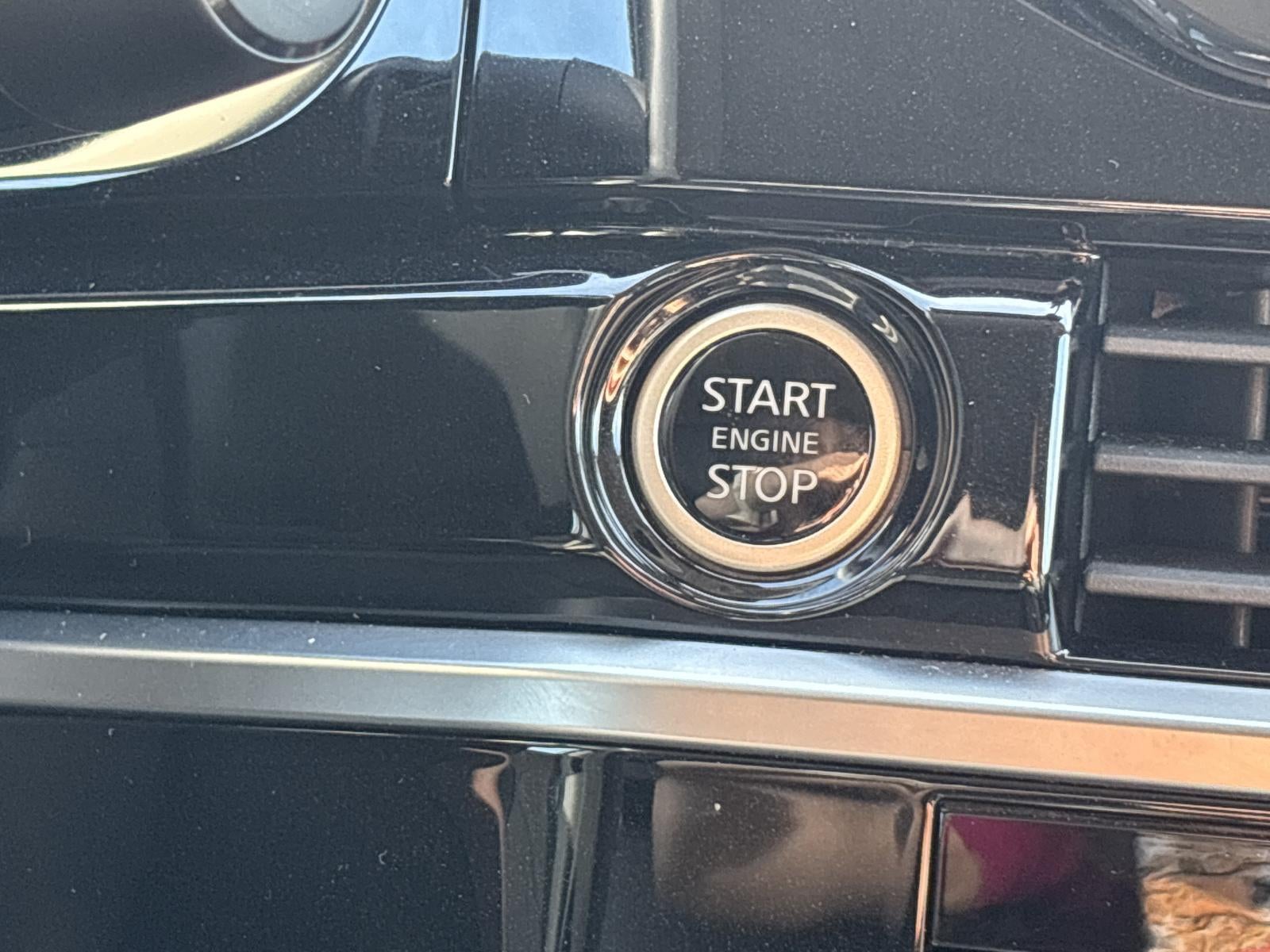 2024 Nissan Pathfinder Platinum 4WD