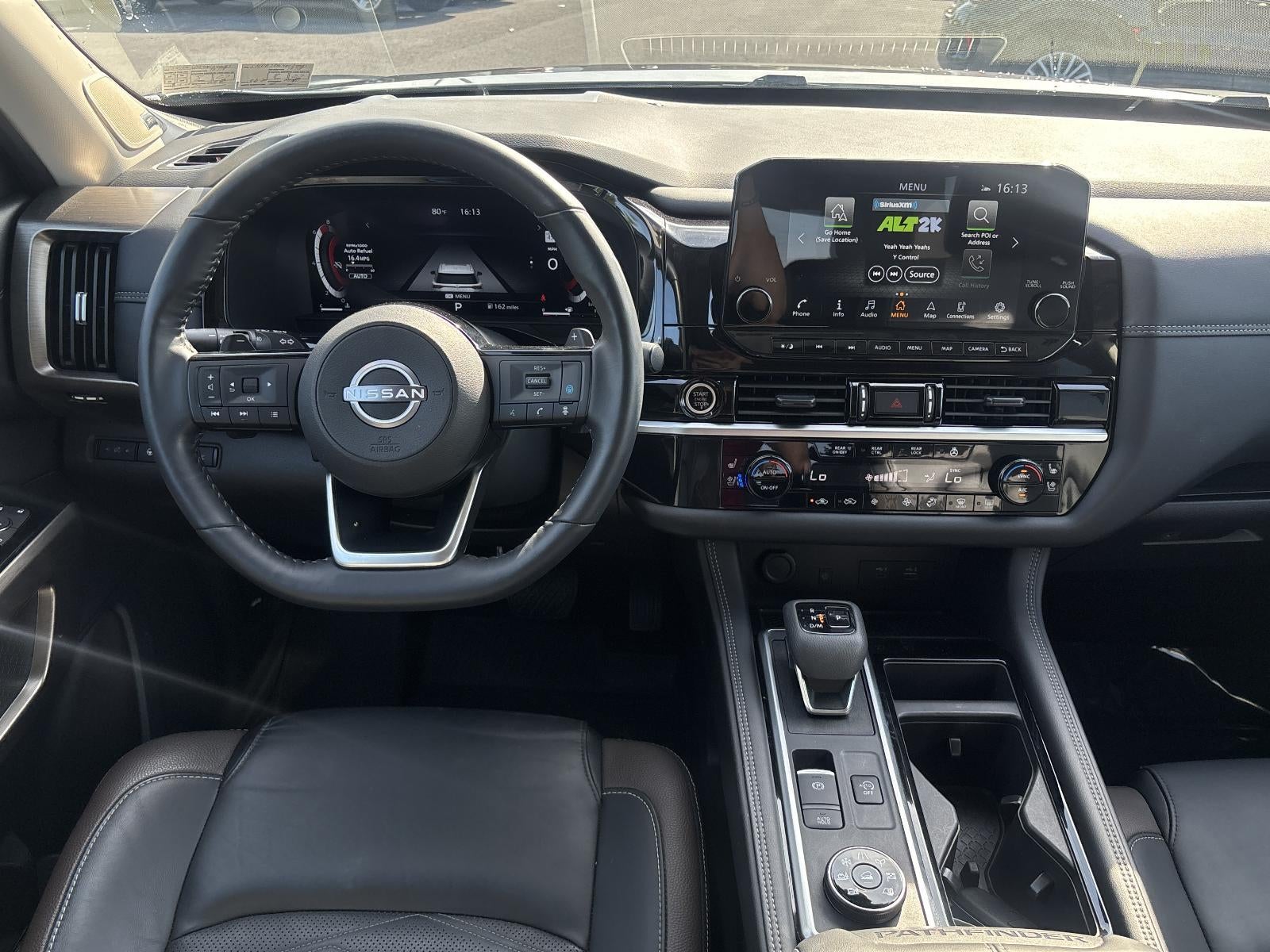 2024 Nissan Pathfinder Platinum 4WD