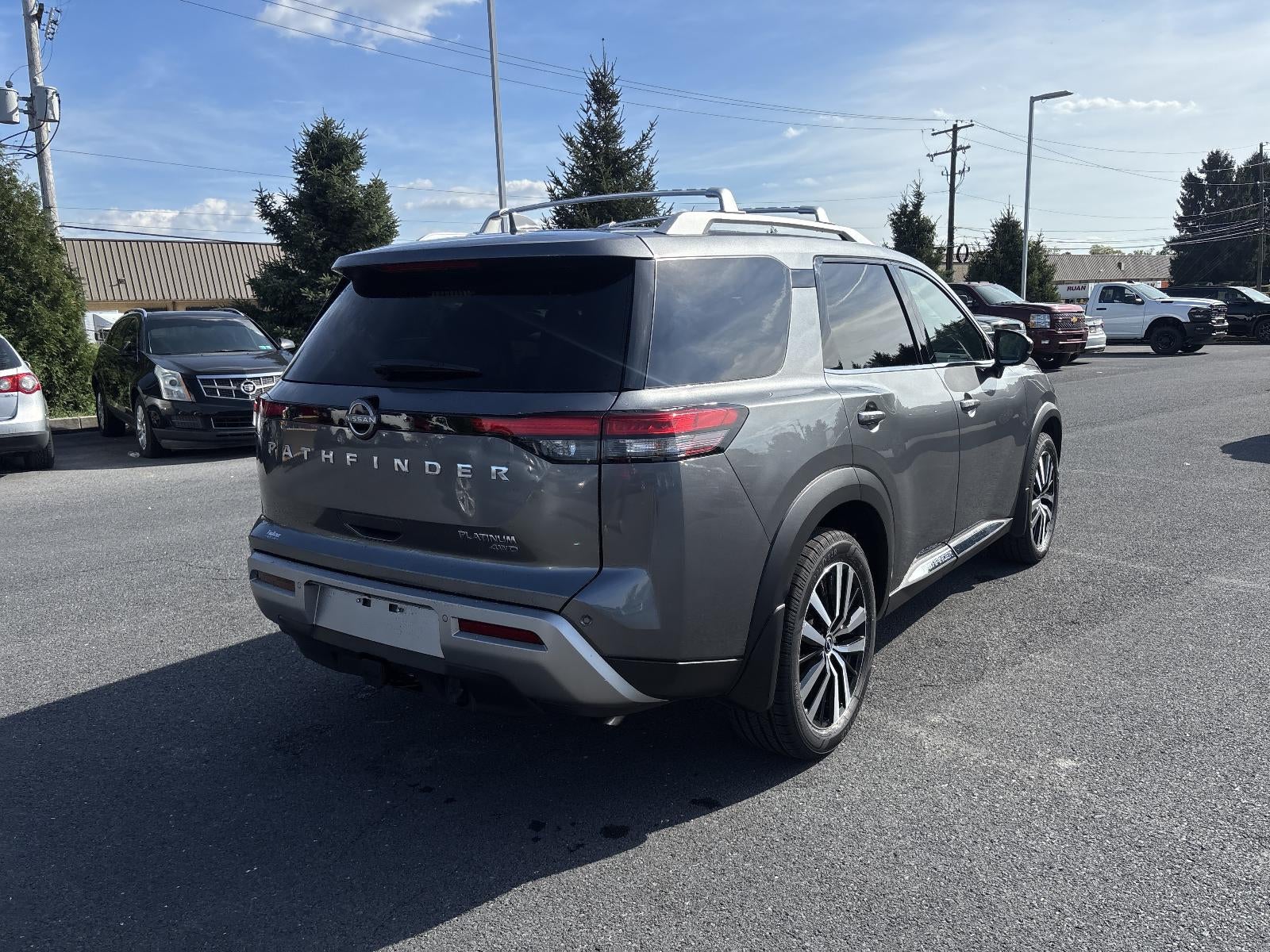 2024 Nissan Pathfinder Platinum 4WD