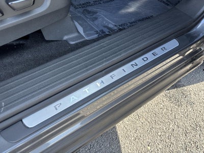 2024 Nissan Pathfinder Platinum 4WD