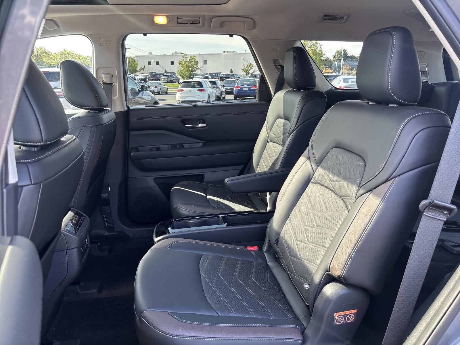 2024 Nissan Pathfinder Platinum 4WD
