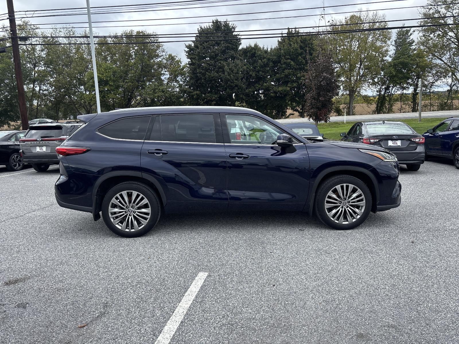 2021 Toyota Highlander Platinum AWD (Natl)