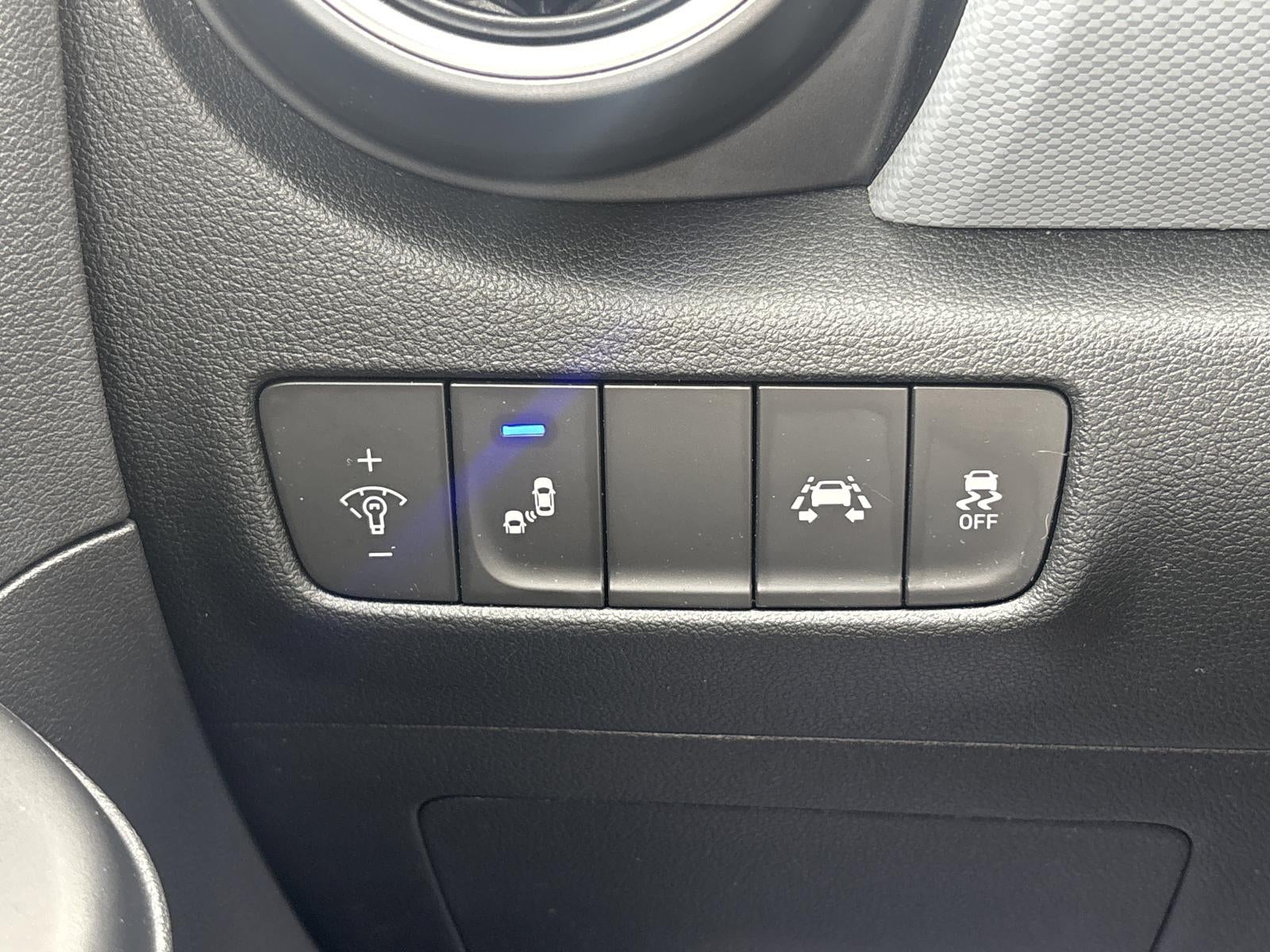 2021 Hyundai KONA SEL Plus Auto AWD