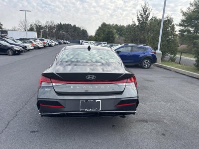 2024 Hyundai ELANTRA SEL IVT