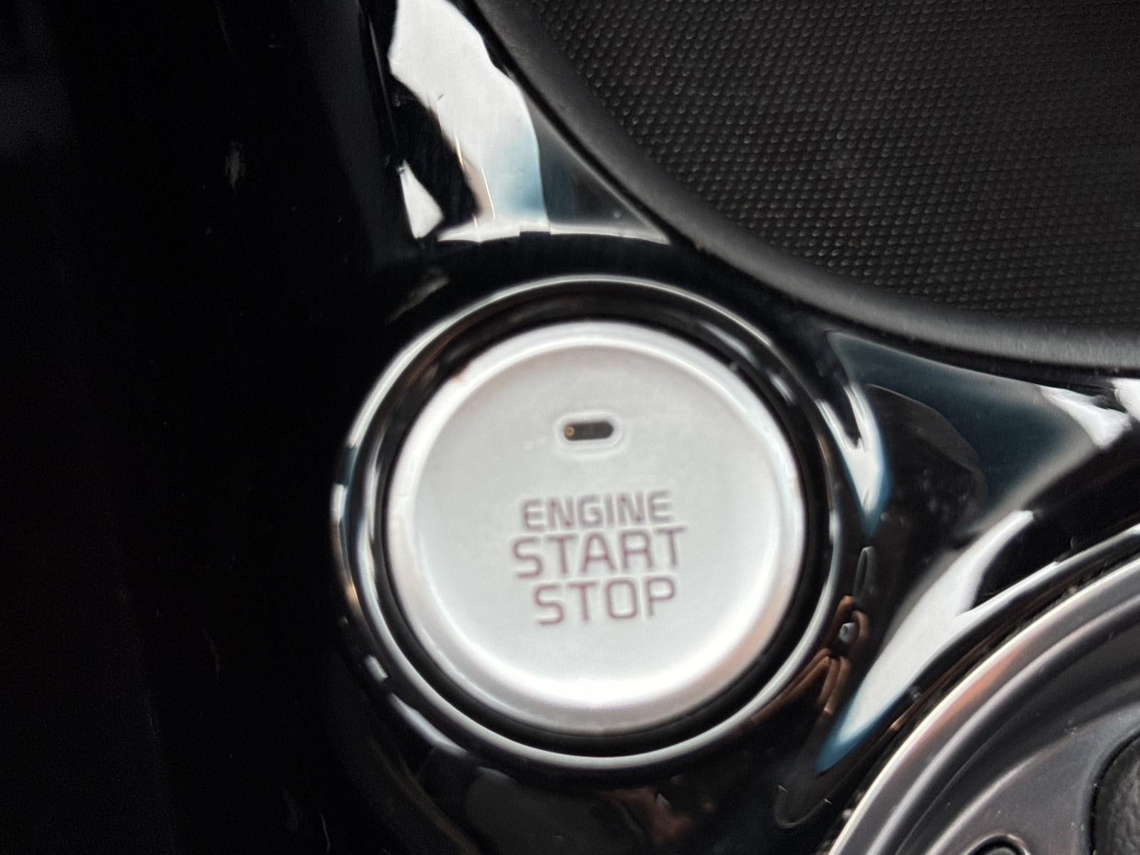 2017 Kia Soul + Auto