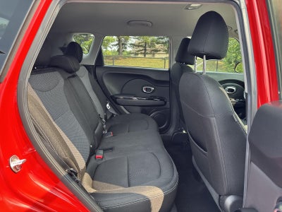 2017 Kia Soul + Auto