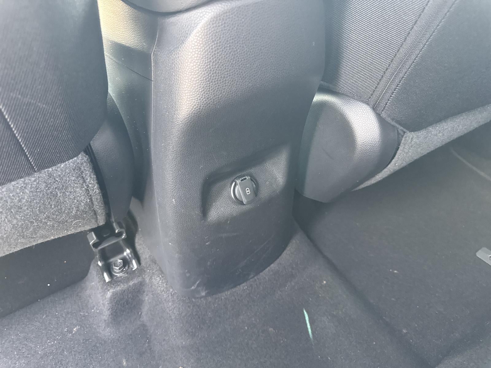 2017 Kia Soul + Auto