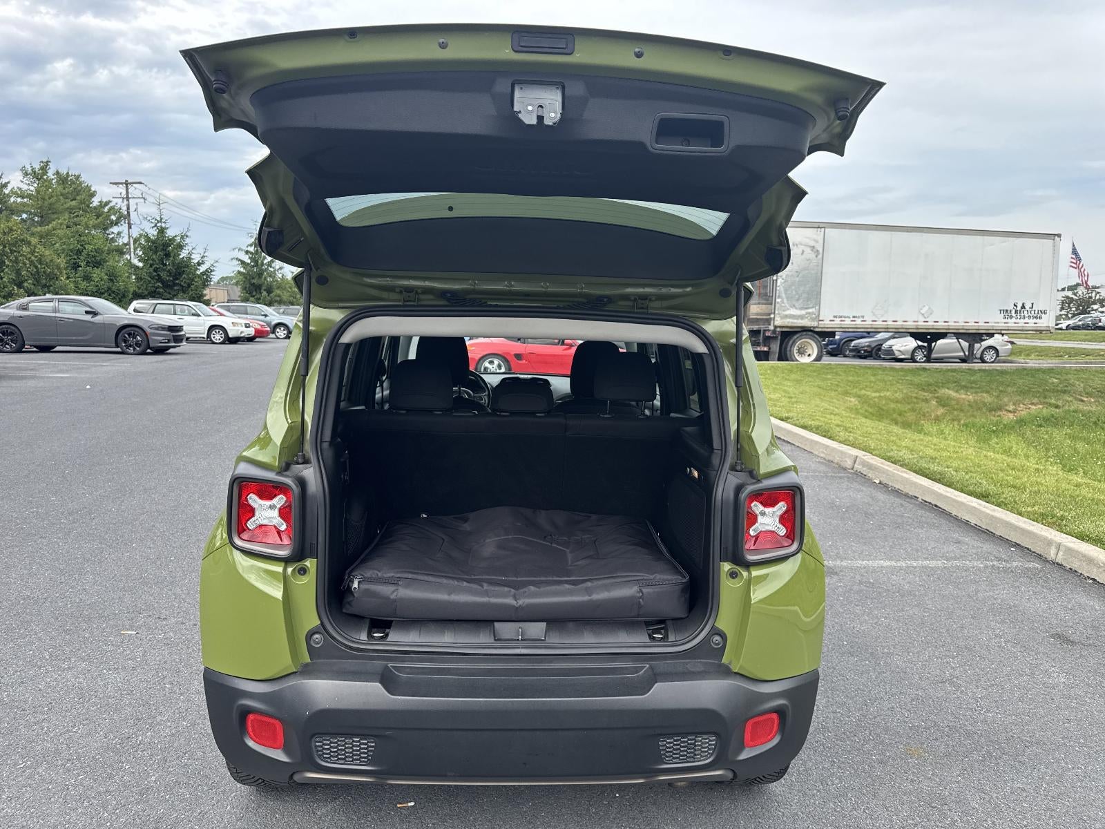 2016 Jeep Renegade 4WD 4dr 75th Anniversary