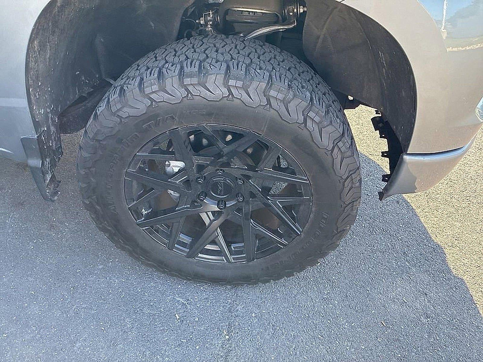 2023 Chevrolet Silverado 1500 Crew Cab Short Box 4-Wheel Drive Custom
