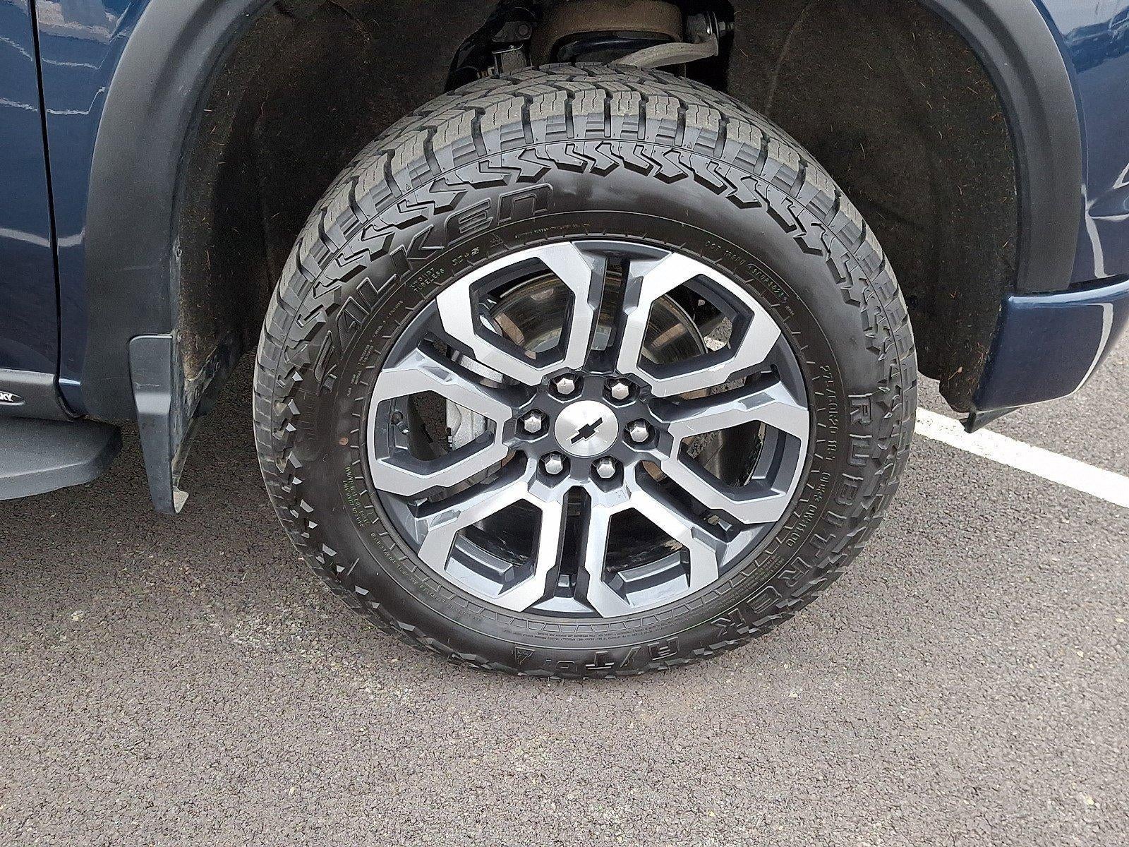 2022 Chevrolet Silverado 1500 Crew Cab Short Box 4-Wheel Drive Custom