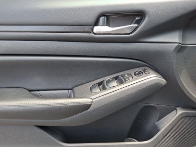 2024 Nissan Altima 2.5 SV Sedan