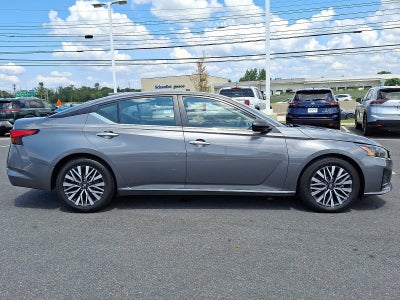 2024 Nissan Altima 2.5 SV Sedan