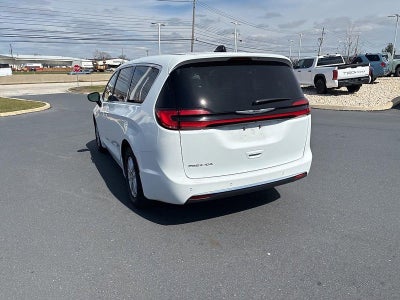 2024 Chrysler Pacifica Touring L FWD
