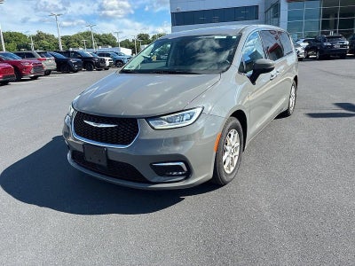 2023 Chrysler Pacifica Touring L FWD