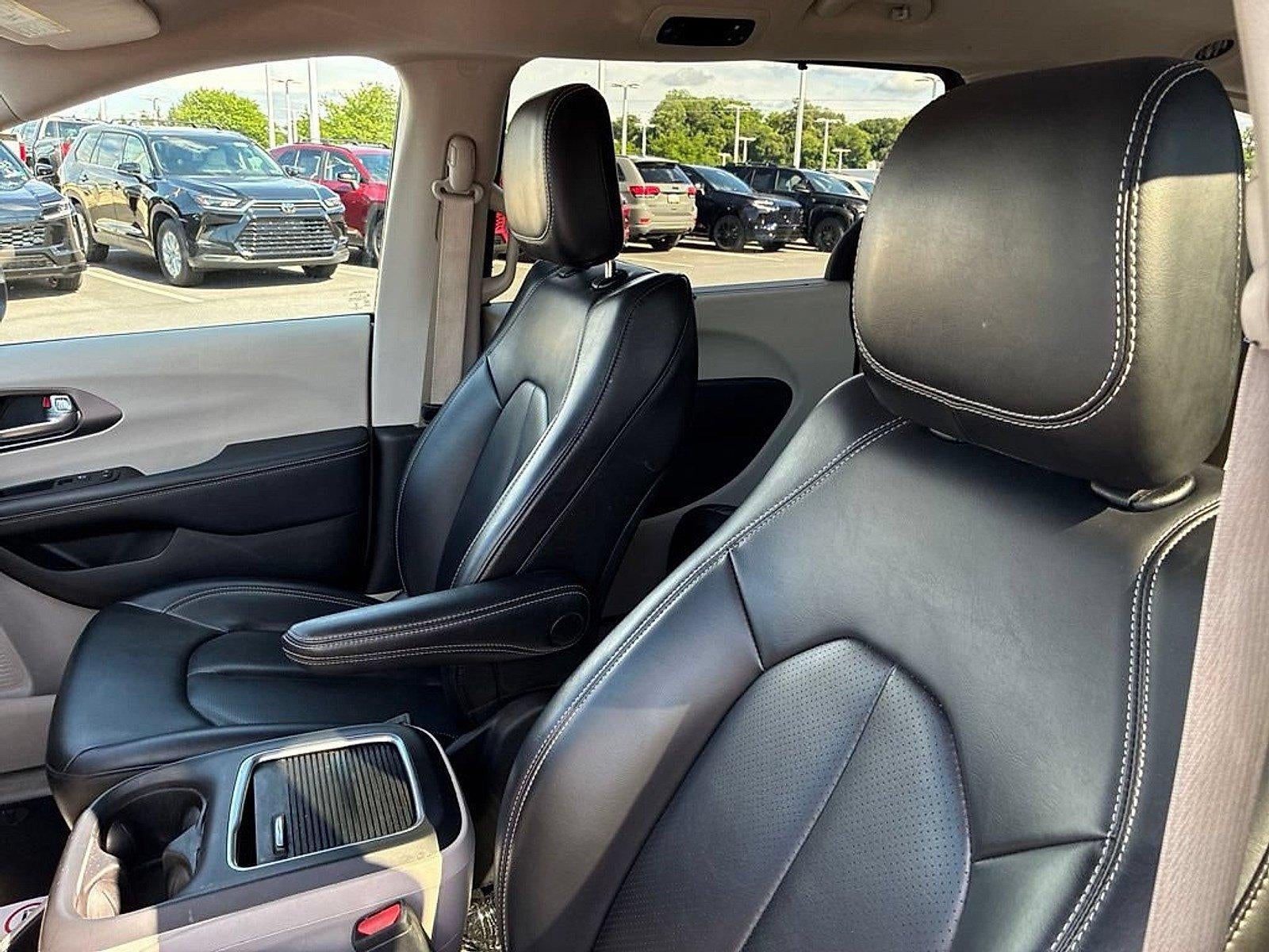 2023 Chrysler Pacifica Touring L FWD