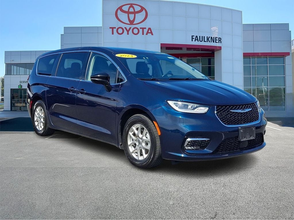 2024 Chrysler Pacifica Touring L FWD
