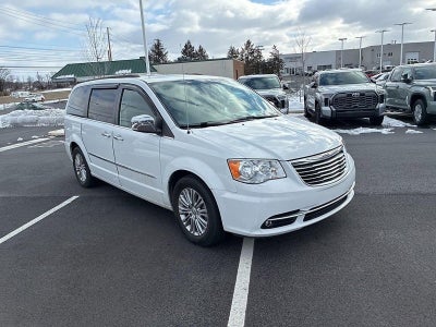 2016 Chrysler Town & Country 4dr Wgn Touring-L Anniversary Edition