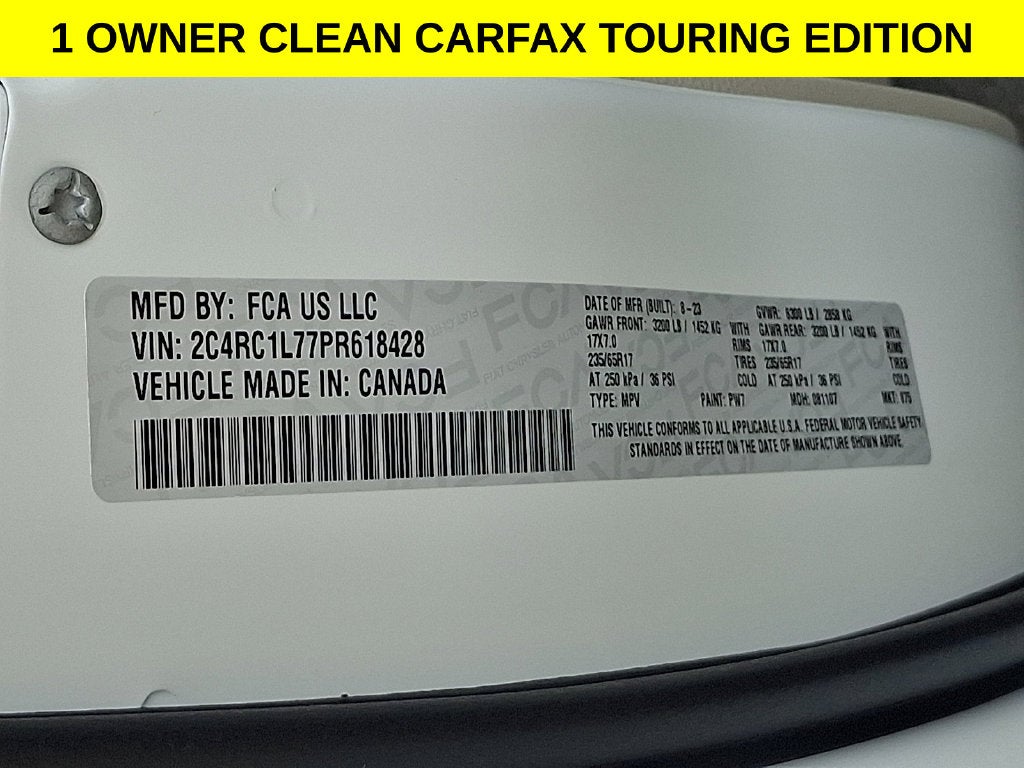 2023 Chrysler Pacifica Hybrid Touring L
