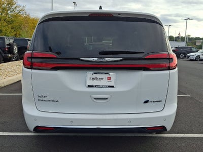 2023 Chrysler Pacifica Hybrid Touring L