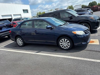 2013 Toyota Corolla 4dr Sdn Auto LE (Natl)
