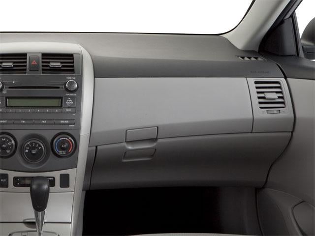 2013 Toyota Corolla 4dr Sdn Auto LE (Natl)