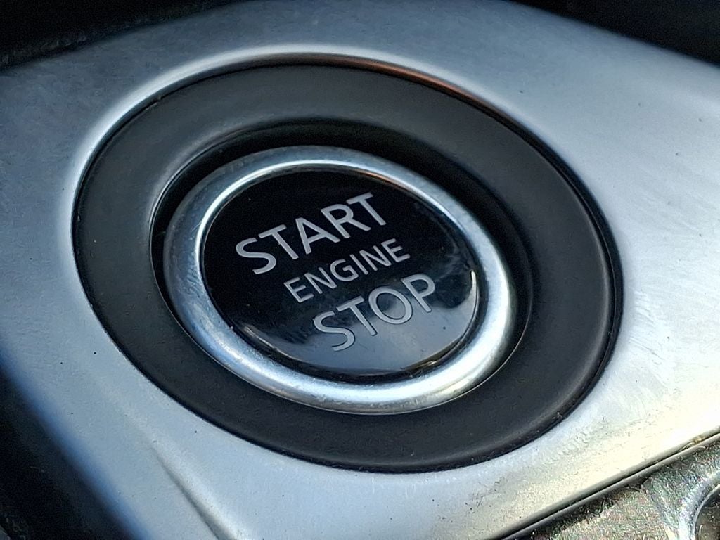 2025 Nissan Sentra SV CVT