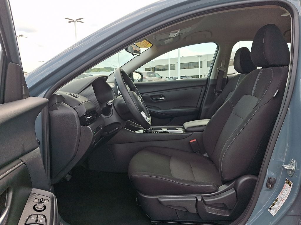 2024 Nissan Sentra SV CVT