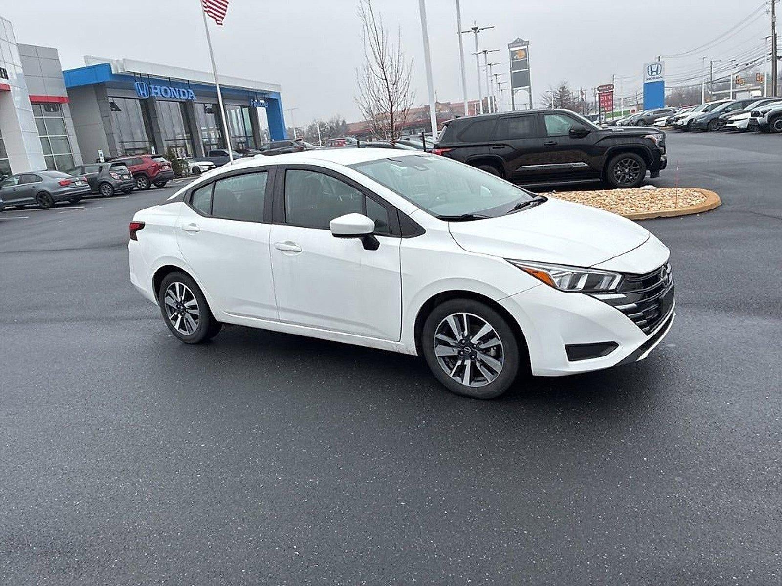 2023 Nissan Versa SV CVT