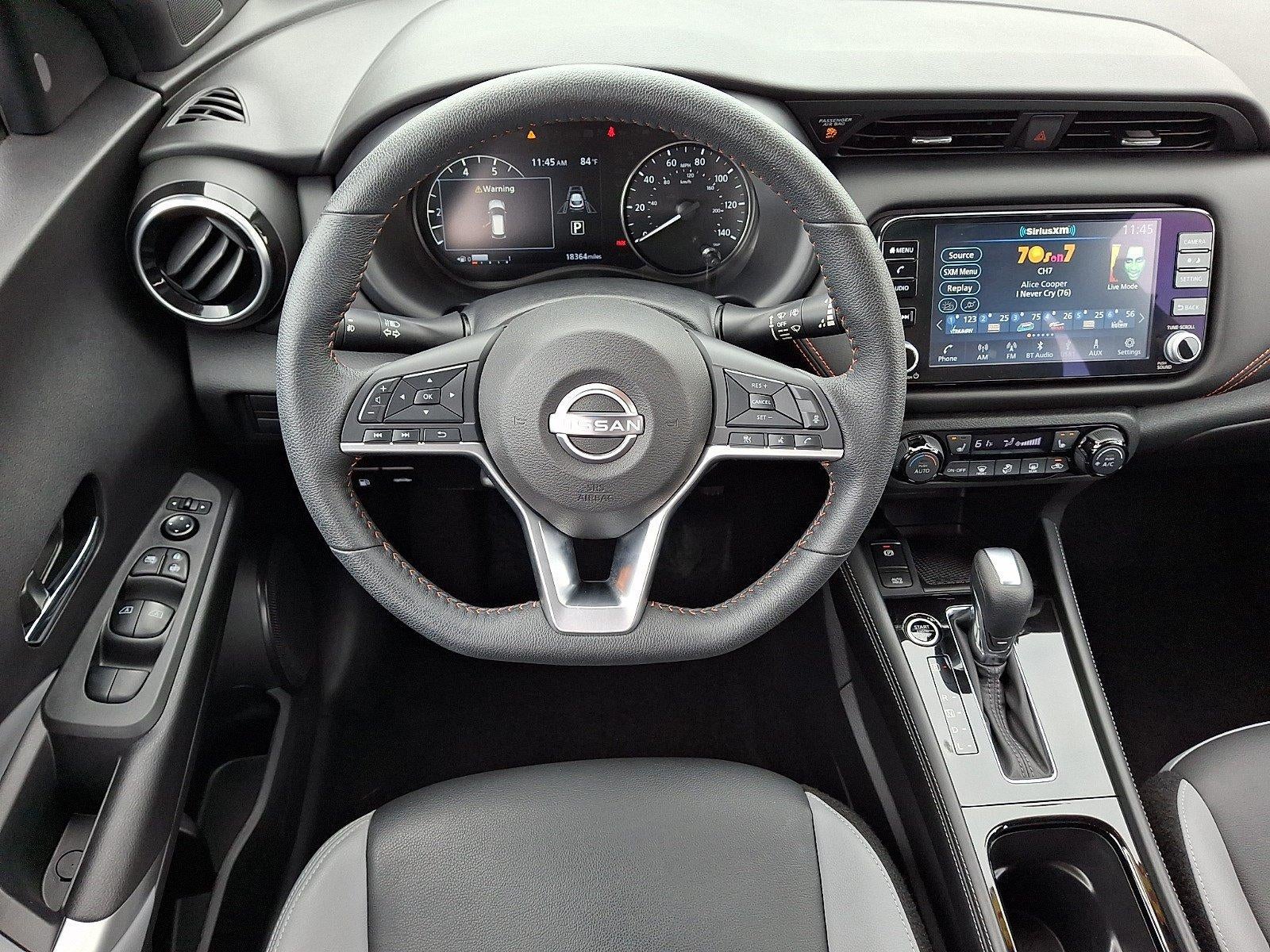 2023 Nissan Kicks SR FWD