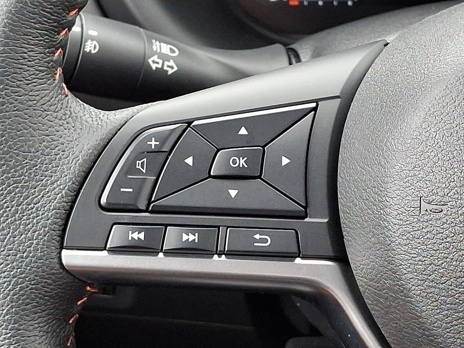 2023 Nissan Kicks SR FWD