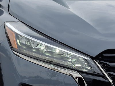 2023 Nissan Kicks SR FWD