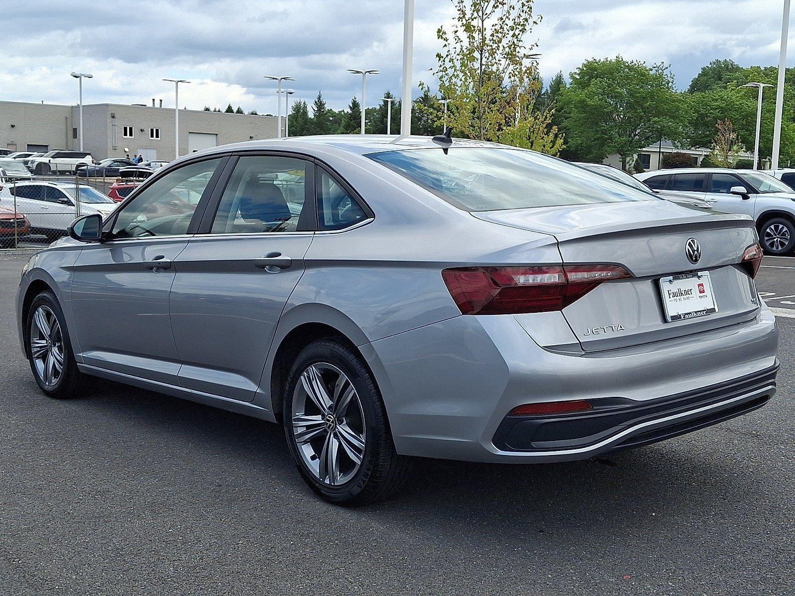 2024 Volkswagen Jetta SE Auto