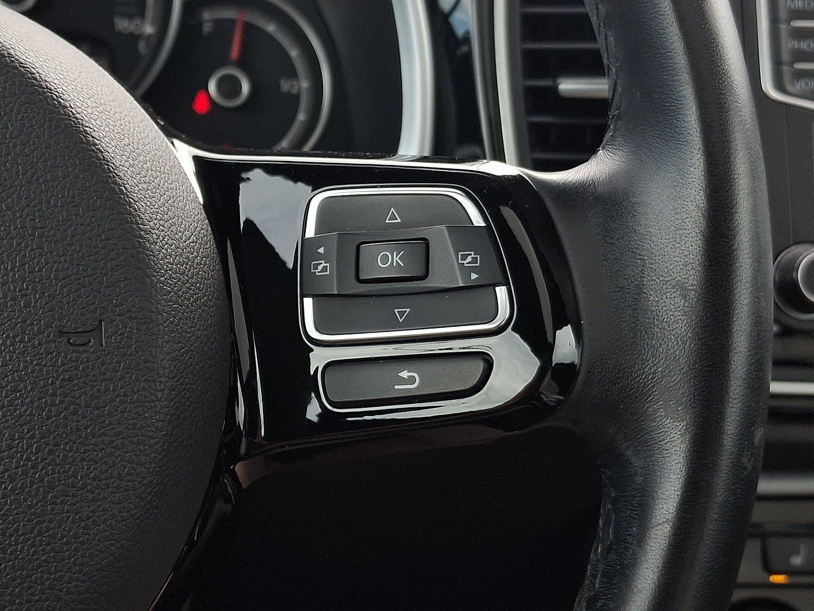 2019 Volkswagen Beetle SE Auto