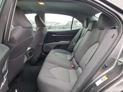 2018 Toyota Camry LE Auto (SE)
