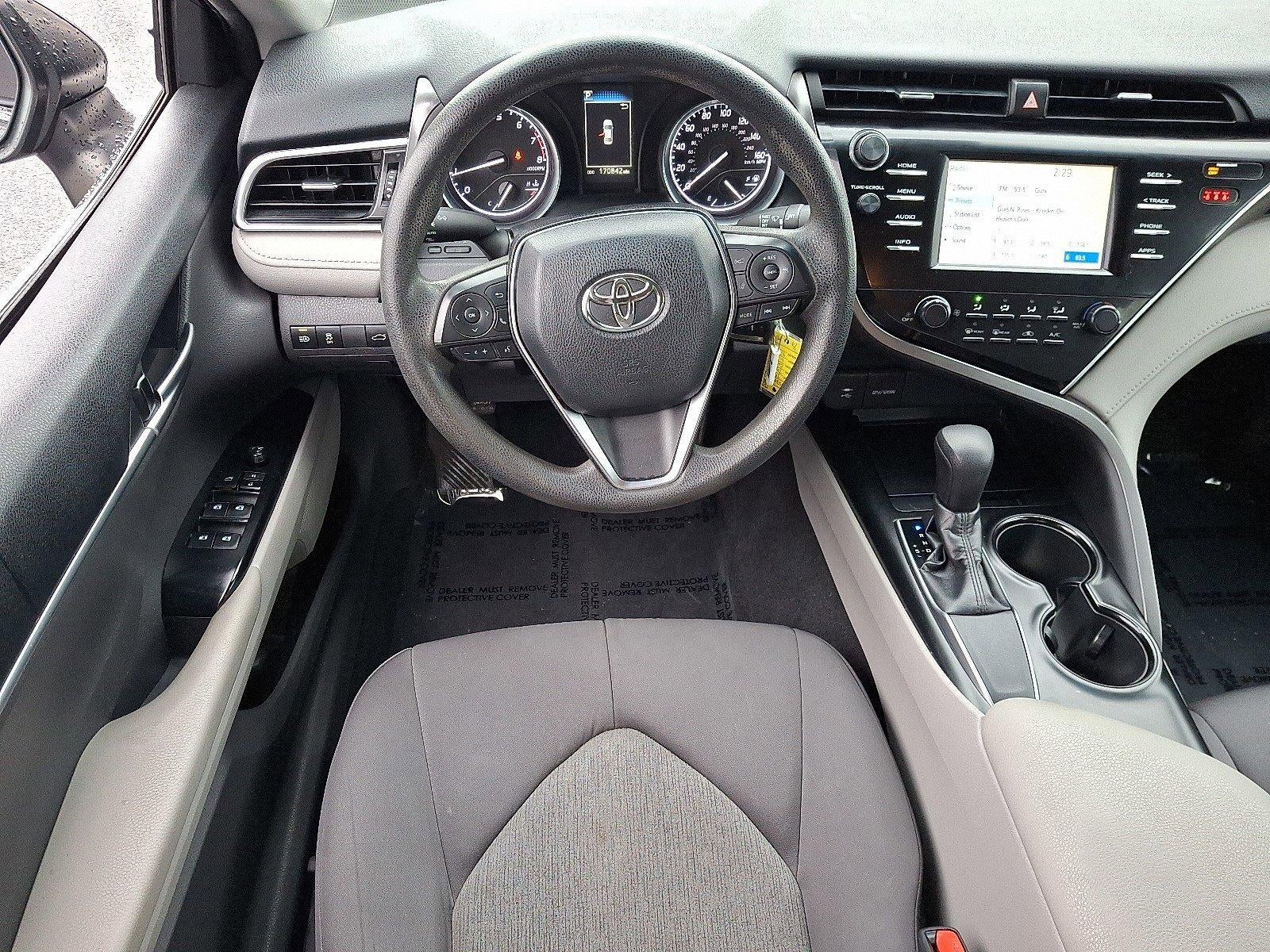 2018 Toyota Camry LE Auto (SE)