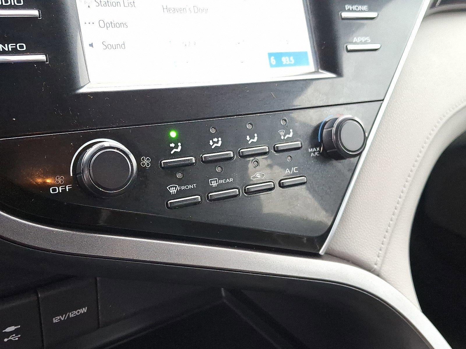 2018 Toyota Camry LE Auto (SE)